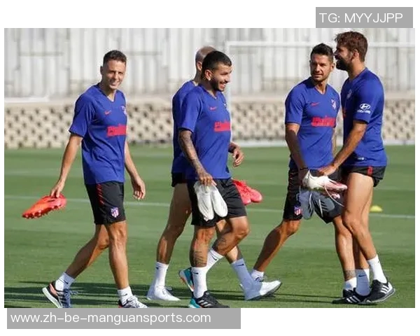 球星炫技训练法揭秘 如何通过高效训练提升足球技巧与竞技水平 球星炫技训练法揭秘 如何通过高效训练提升足球技巧与竞技水平